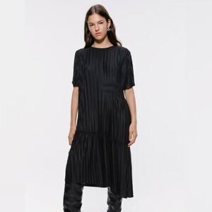 ZARA NWT Pleated Asymmetrical Midi Dress in Black Size S